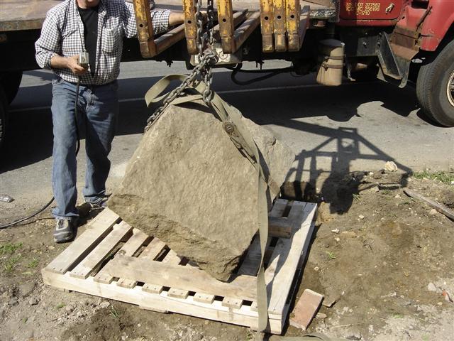 Placing the stone on a pallet May 11, 2005.